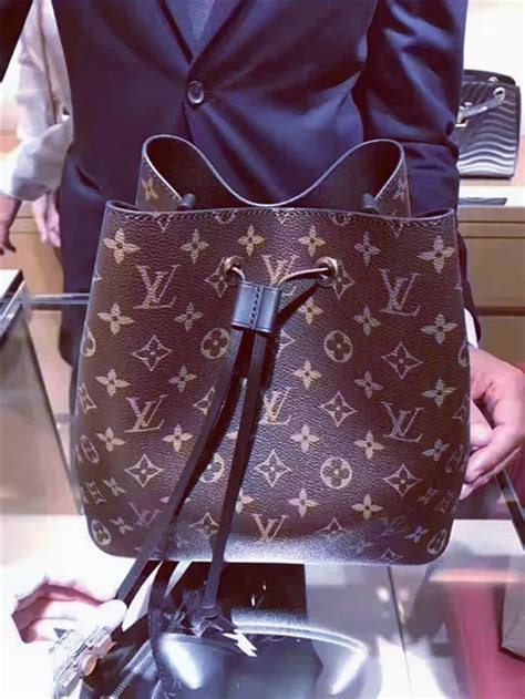 is louis vuitton cheaper in italy than us|buying louis vuitton in italy.